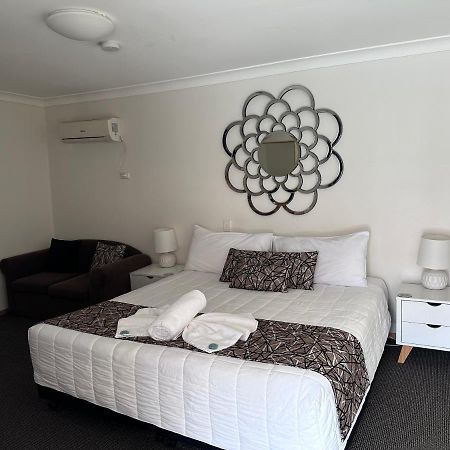 Karuah Motor Inn Extérieur photo